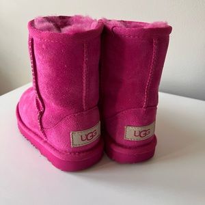 Toddler hot pink UGG boots for fall/winter season. Size 8c